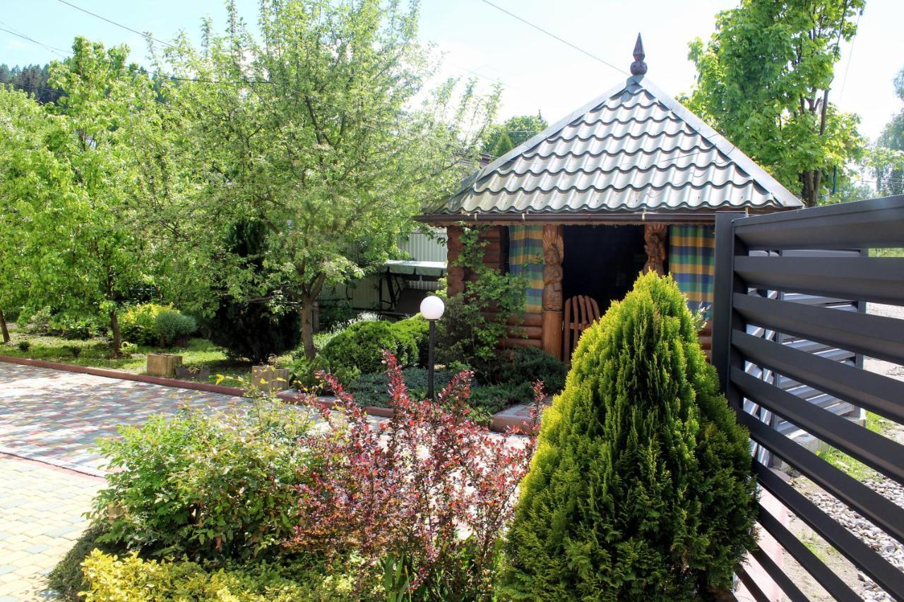 Затишний Міні-Готель "Rosky" Yasinya Exterior photo
