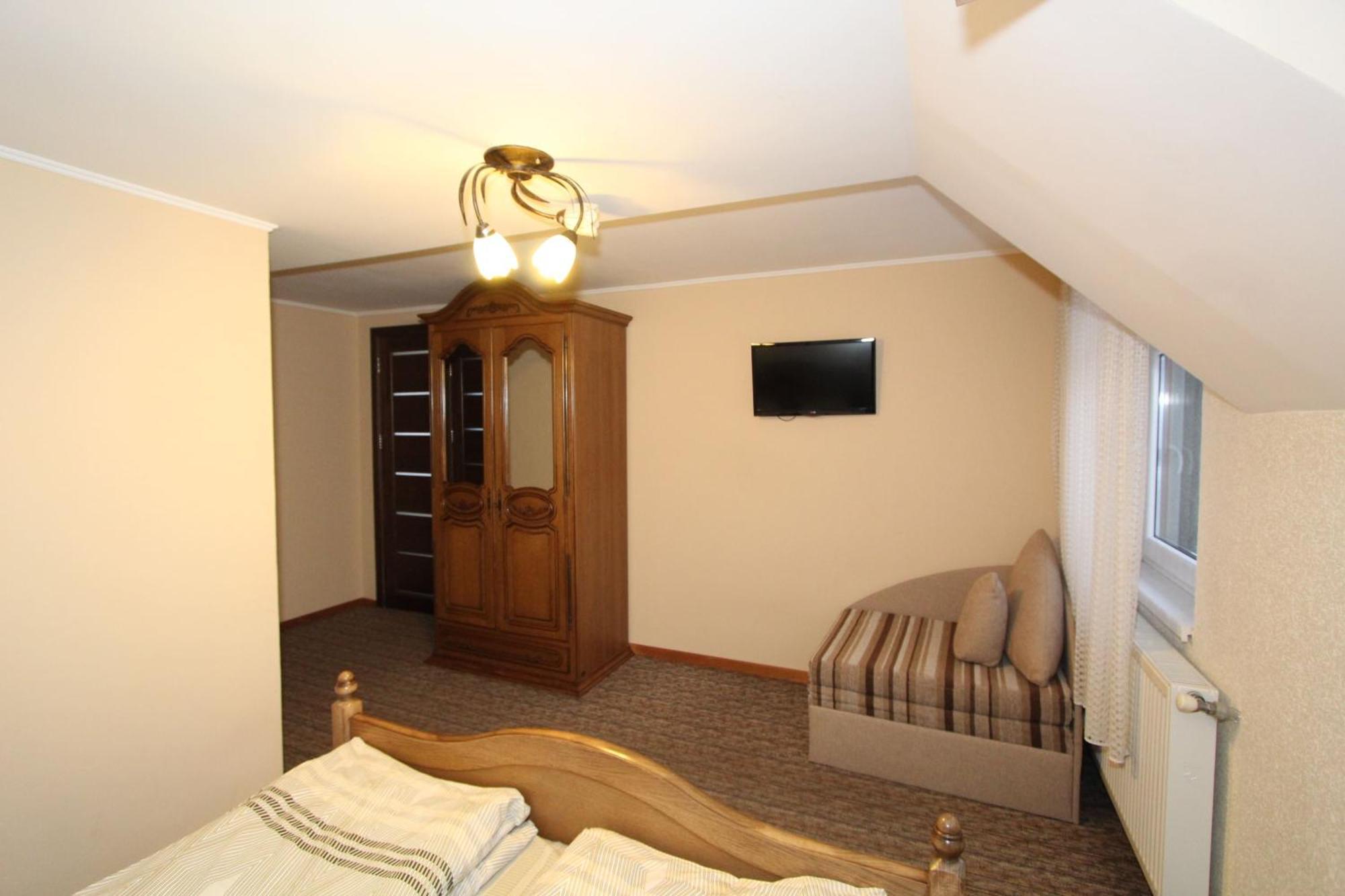 Затишний Міні-Готель "Rosky" Yasinya Room photo